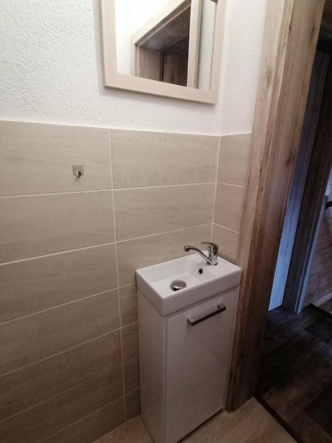 Chata Baska Na Liptove S Vlastnym Dvorom Liptovsky Mikulas Ngoại thất bức ảnh